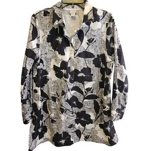 Chico's Size 2 blouse no iron chic stretch bold print US Size 12